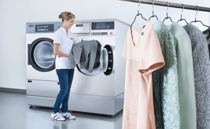 What is the Difference Between Dry Cleaning and Laundry