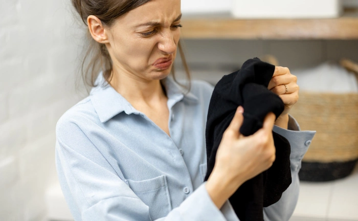 How To Get The Mildew Smell Out Of Clothes